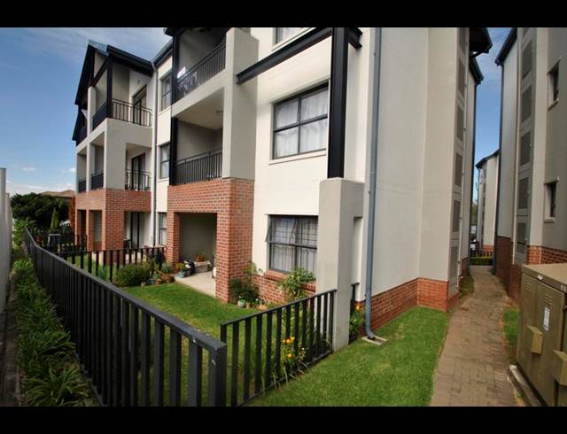 2 BEDROOM APARTMENT FOR SALE IN RANDPARK RIDGE